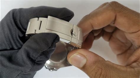 how to tighten a rolex strap|Rolex watch glide lock adjustment.